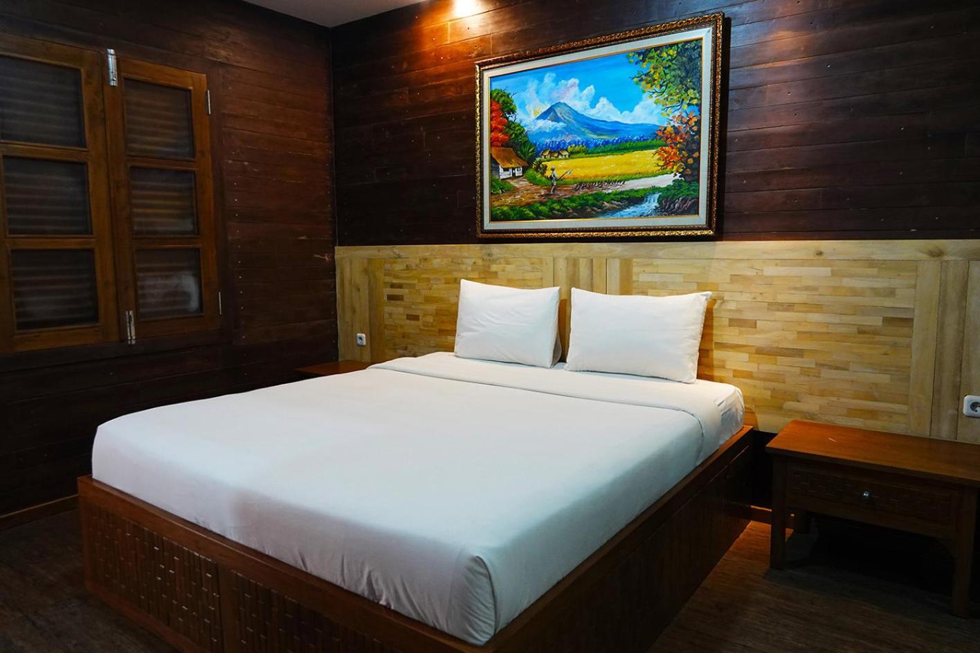 Baratha Hotel & Resto Bondowoso Екстериор снимка